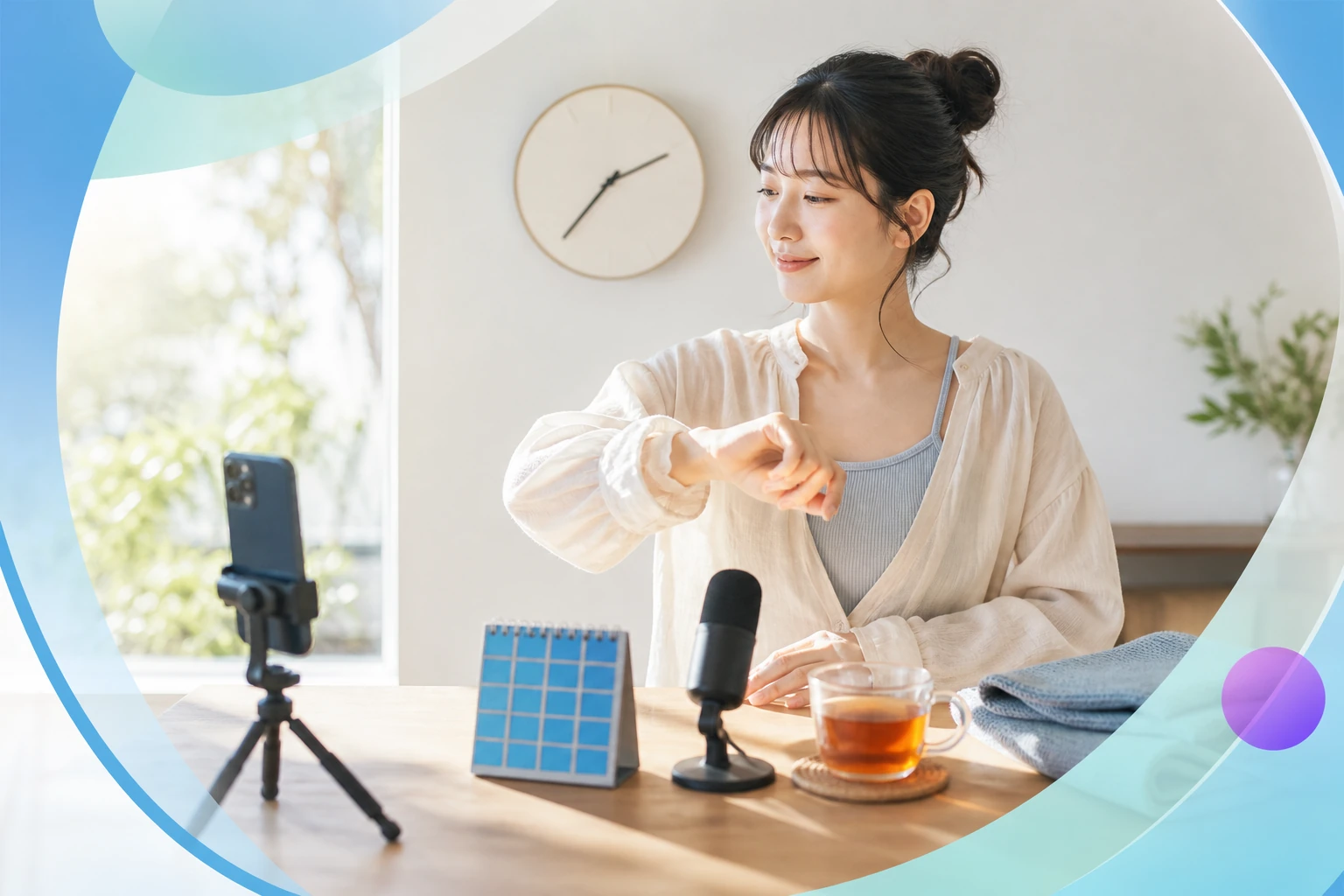 休息後に時計と予定を見ながら配信へ戻る時間を選ぶ成人女性配信者